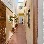 Sales Duplex